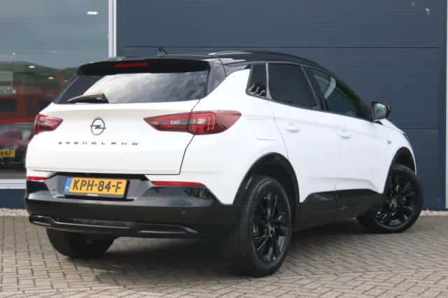 Opel Grandland (2024) thumbnail 3