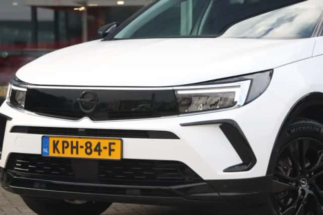 Opel Grandland (2024) thumbnail 5