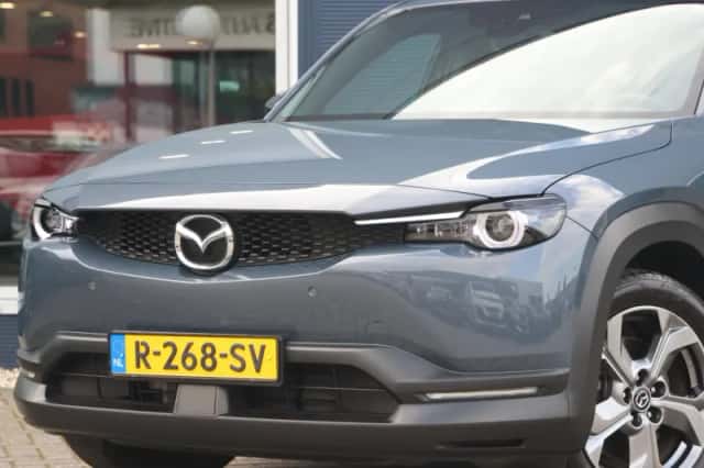 Mazda MX-30 (2022) thumbnail 5