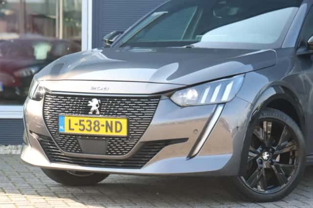 Peugeot 208 (2021) thumbnail 5