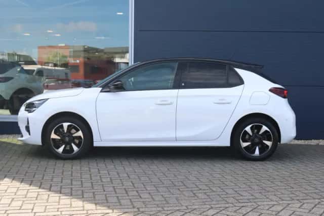 Opel Corsa-e (2022) thumbnail 2