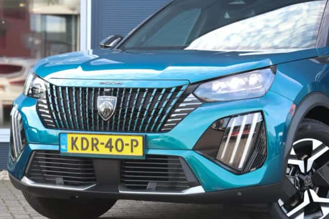Peugeot e-2008 (2026) thumbnail 5