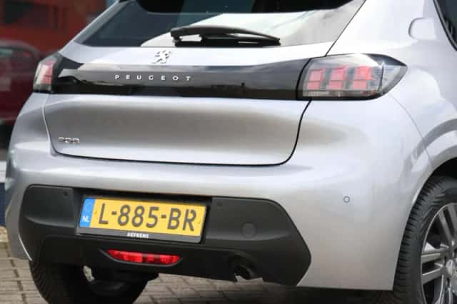 Peugeot 208 (2021) thumbnail 6
