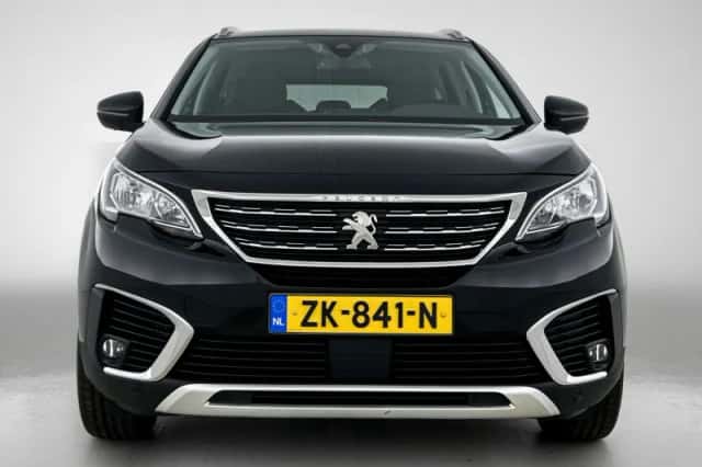 Peugeot 5008 (2019) thumbnail 4