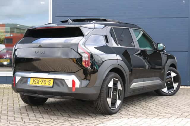 Kia EV3 (2026) thumbnail 3