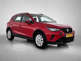 SEAT Arona (2023) thumbnail 2