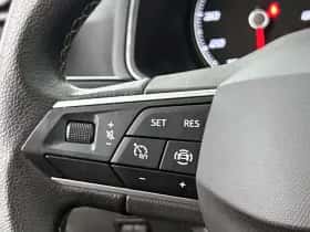 SEAT Arona (2023) thumbnail 15