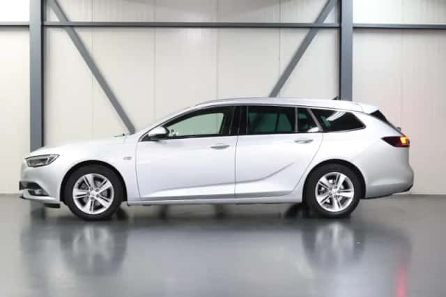 Opel Insignia (2020) thumbnail 2