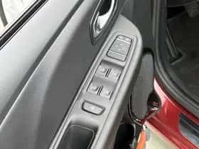 Renault Clio (2019) thumbnail 28