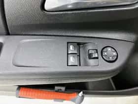Opel Corsa (2021) thumbnail 31