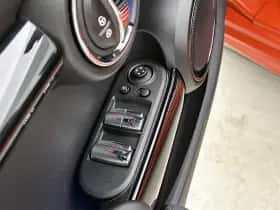 MINI Cooper (2019) thumbnail 34