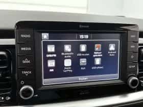 Kia Stonic (2019) thumbnail 19