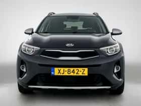 Kia Stonic (2019) thumbnail 4
