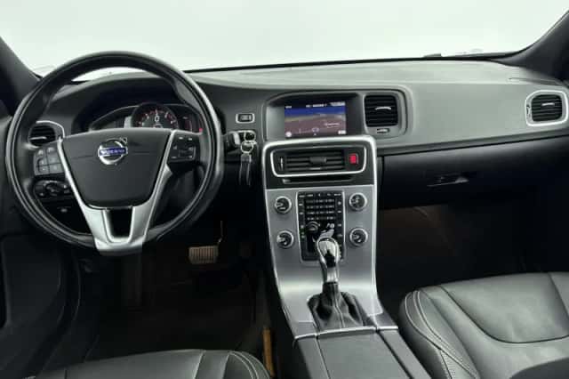 Volvo V60 (2018) thumbnail 6