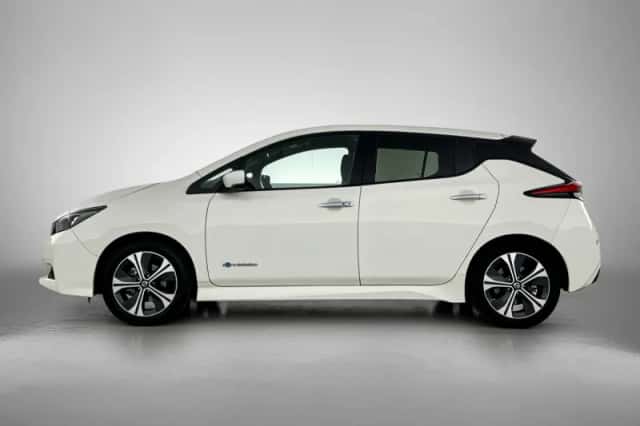 Nissan Leaf (2020) thumbnail 2