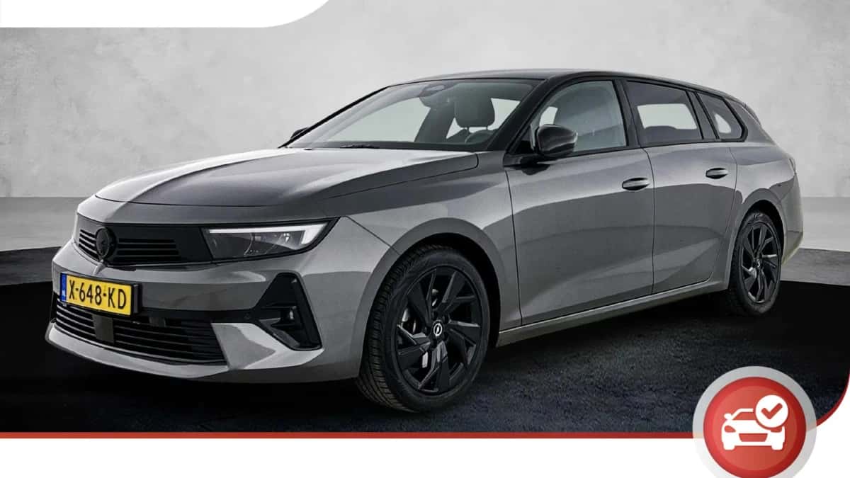 Opel Astra (2024) — foto 1