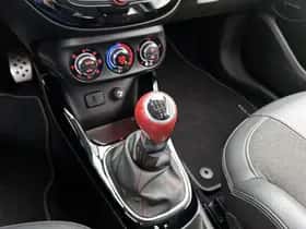 Opel Adam (2018) thumbnail 24
