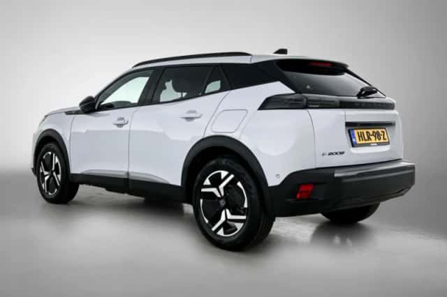 Peugeot e-2008 (2025) thumbnail 3