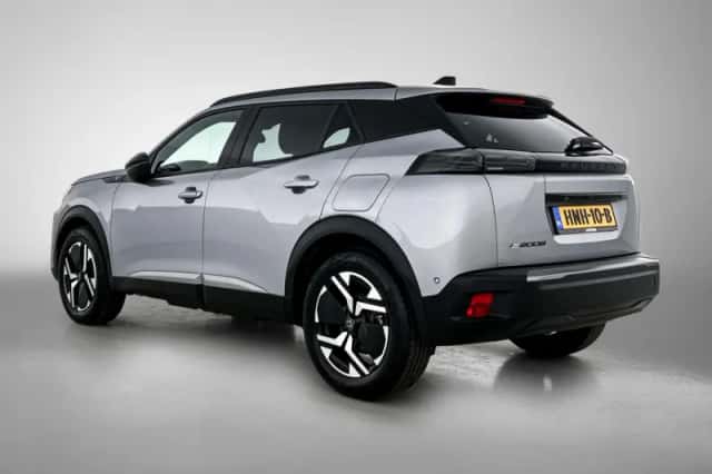 Peugeot e-2008 (2025) thumbnail 6