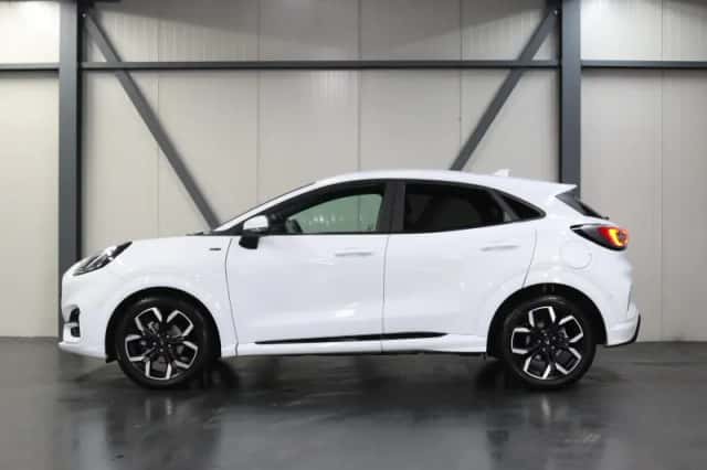 Ford Puma (2021) thumbnail 2