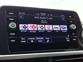 Volkswagen T-Roc (2023) thumbnail 18