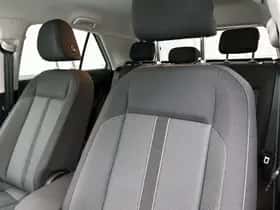 Volkswagen T-Roc (2023) thumbnail 24