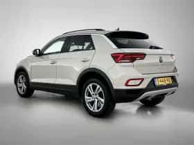 Volkswagen T-Roc (2023) thumbnail 6