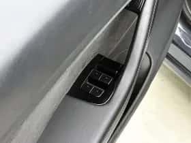 Tesla Model 3 (2020) thumbnail 35