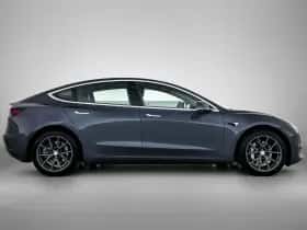 Tesla Model 3 (2020) thumbnail 9