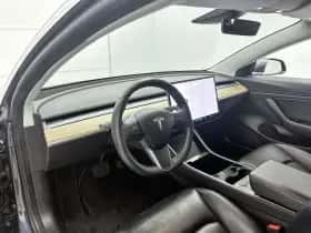 Tesla Model 3 (2020) thumbnail 10