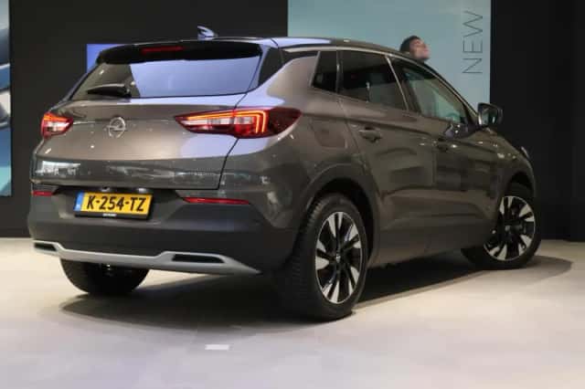 Opel Grandland X (2021) thumbnail 3