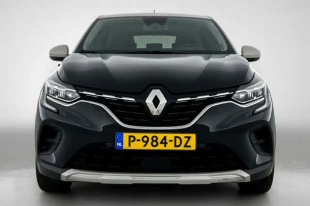 Renault Captur (2021) thumbnail 4