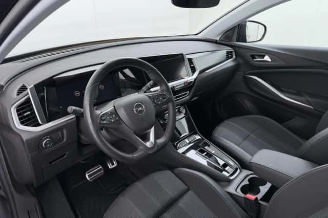 Opel Grandland (2023) thumbnail 5