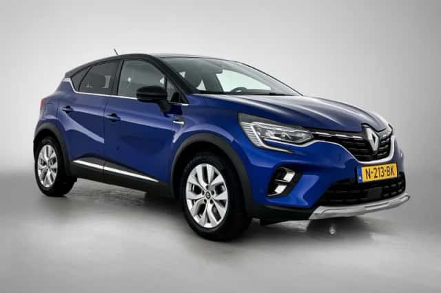 Renault Captur (2021) thumbnail 2
