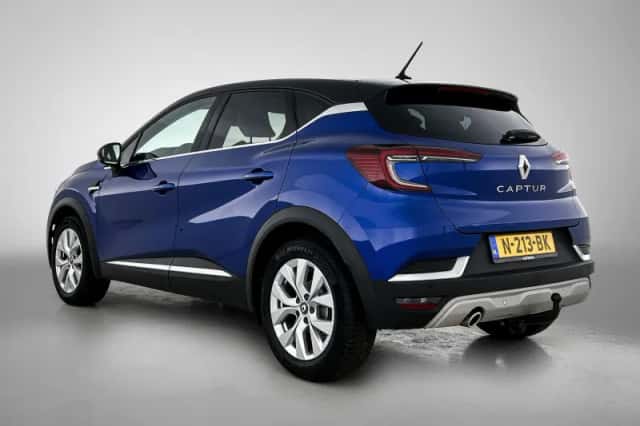 Renault Captur (2021) thumbnail 6
