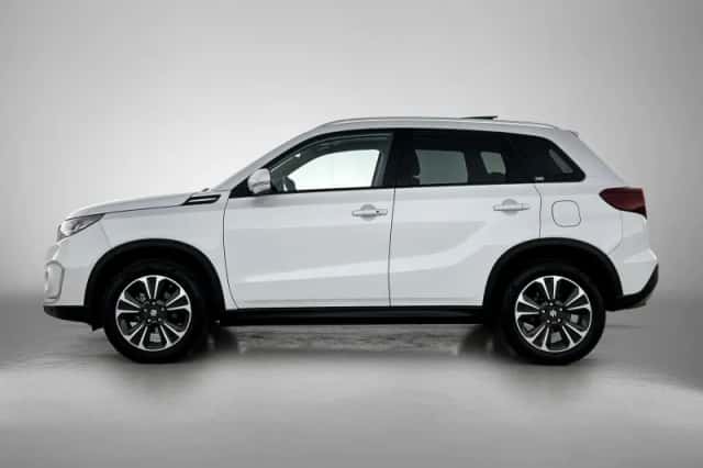 Suzuki Vitara (2023) thumbnail 5