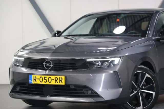 Opel Astra (2022) thumbnail 6