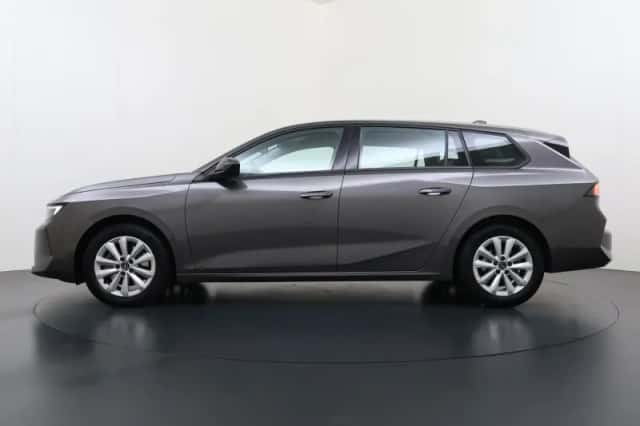 Opel Astra (2024) thumbnail 2