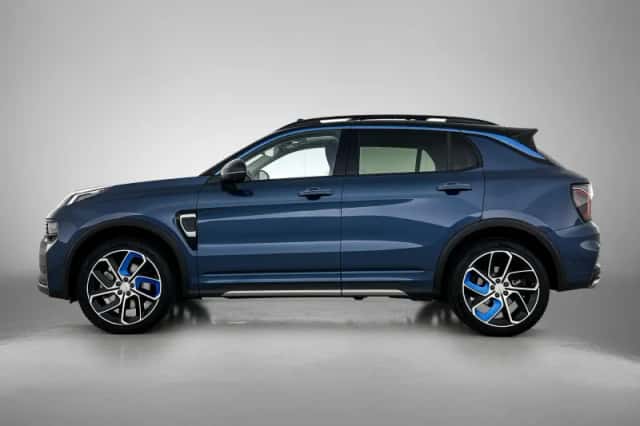 Lynk & Co 01 (2023) thumbnail 2