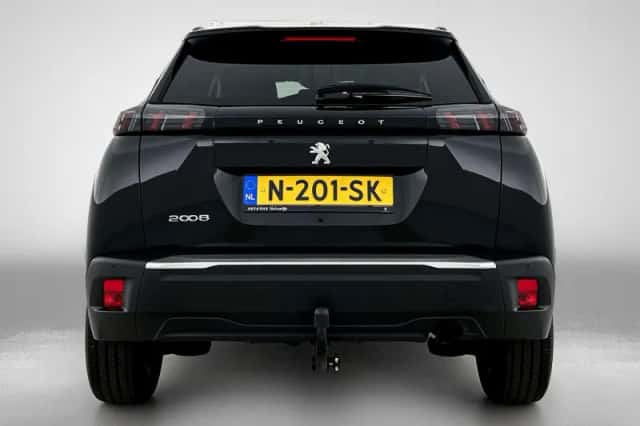 Peugeot 2008 (2021) thumbnail 4