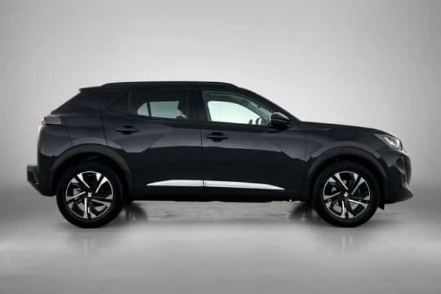 Peugeot 2008 (2021) thumbnail 6