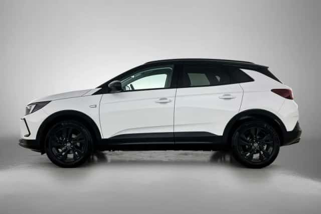 Opel Grandland (2024) thumbnail 2