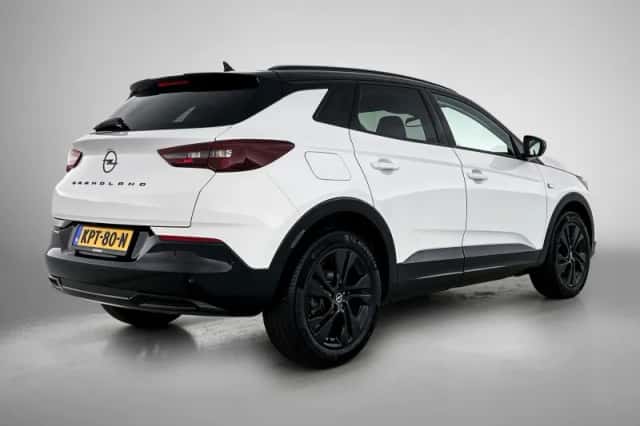 Opel Grandland (2024) thumbnail 5