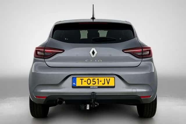 Renault Clio (2023) thumbnail 4