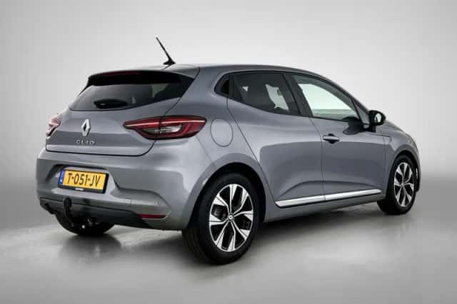 Renault Clio (2023) thumbnail 5