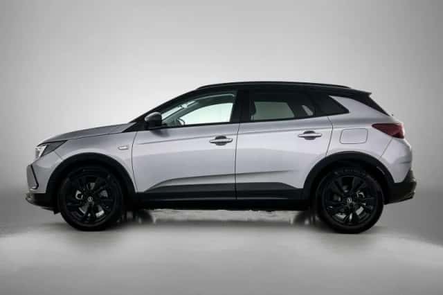 Opel Grandland (2023) thumbnail 2