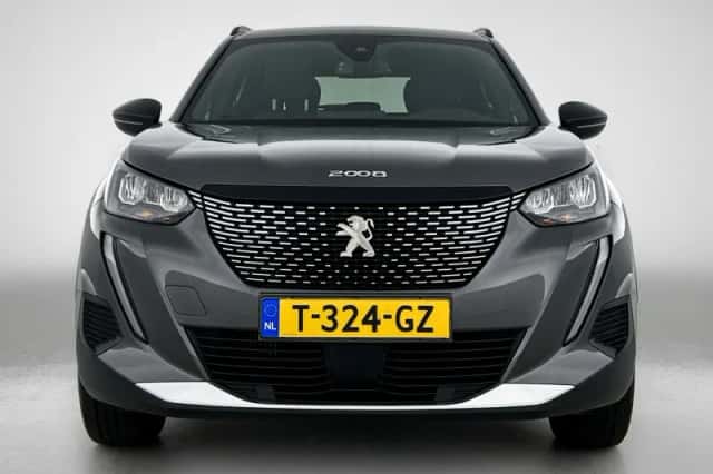 Peugeot 2008 (2023) thumbnail 4
