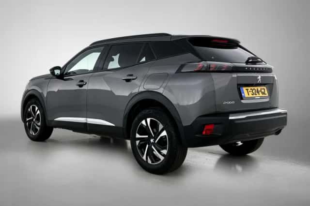 Peugeot 2008 (2023) thumbnail 6