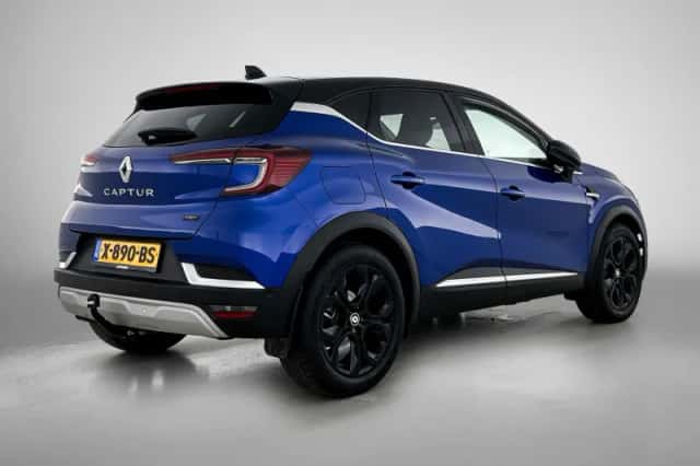 Renault Captur (2023) thumbnail 5