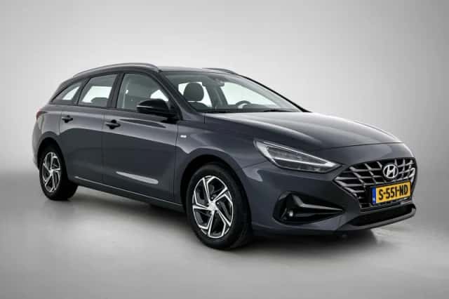 Hyundai i30 (2023) thumbnail 2